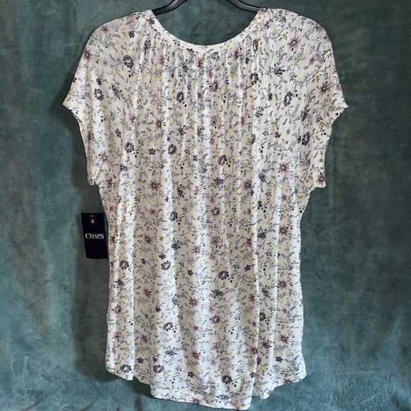 CHAPS WOMEN’S Blouse.  Size XL. - Picture 6 of 6